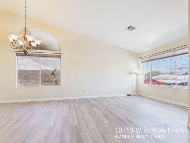 Photo - 10763 W Runion Dr House