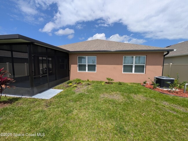 Building Photo - 1145 Dugan CIR SE
