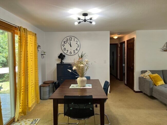 Foto del edificio - 28 Fishermans Cove Rd