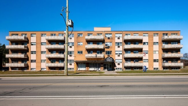 Building Photo - Franklin Manor Apartments