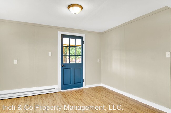 Building Photo - 3 br, 1 bath House - 602 W Market St