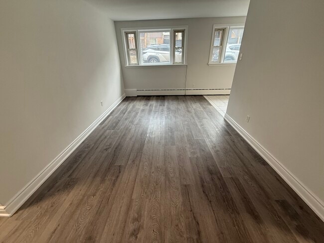 Building Photo - 70 Blake St