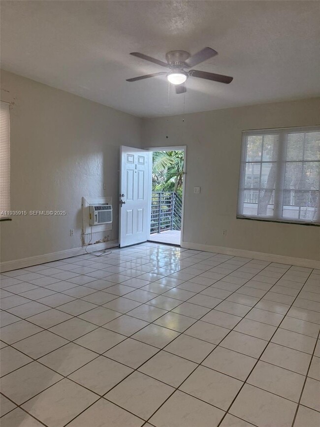 Building Photo - 740 Michigan Ave