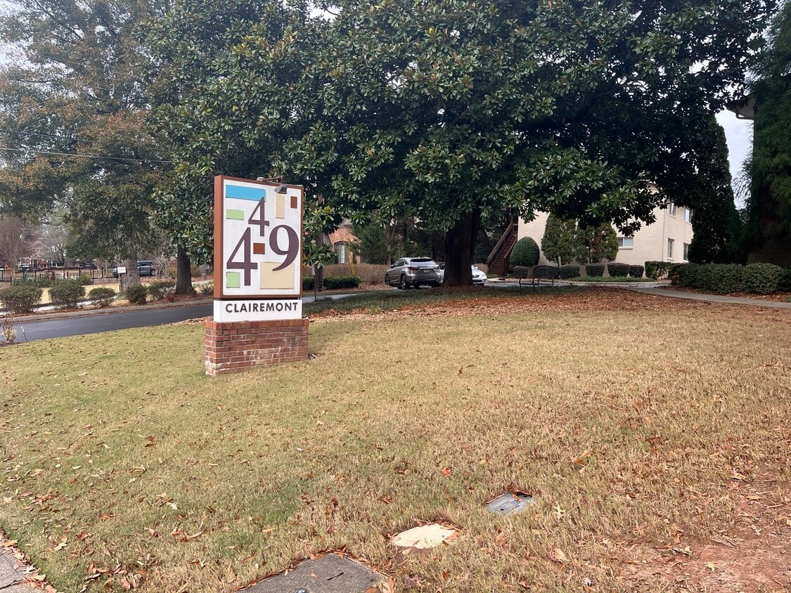 Primary Photo - 449 Clairemont Ave