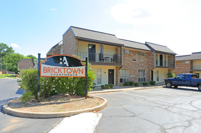 Sign - Bricktown Apartments