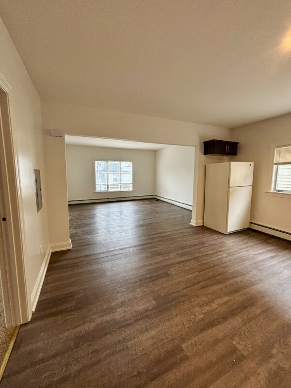 Foto del edificio - 85 Laverack Ave