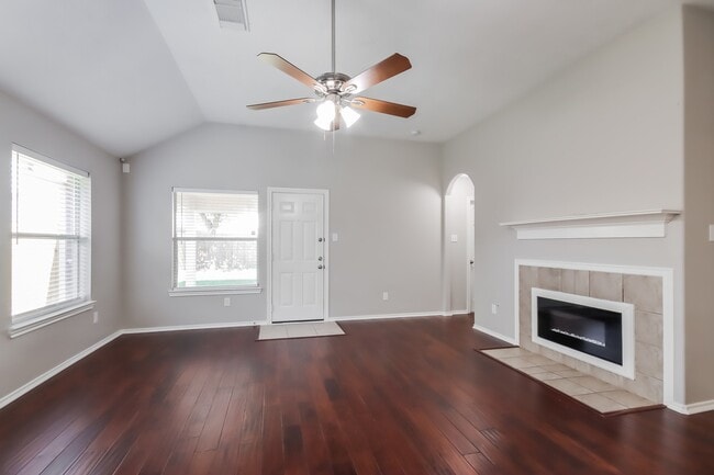 Building Photo - 6819 Rockwall Trail Dr