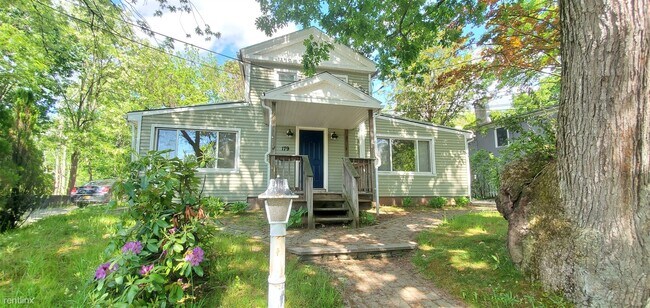 Building Photo - 4 br, 2 bath  - 179 Blake St 1R