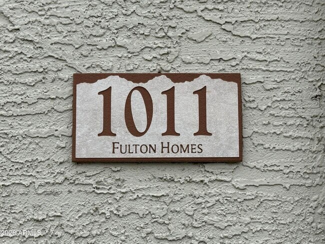 Foto del edificio - 1011 E Redwood Dr