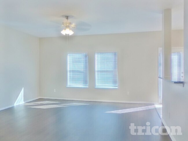 Foto del edificio - 12417 Worthington Ln