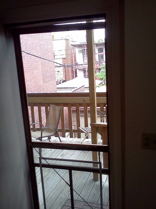 Foto del edificio - 2040 N Halsted St