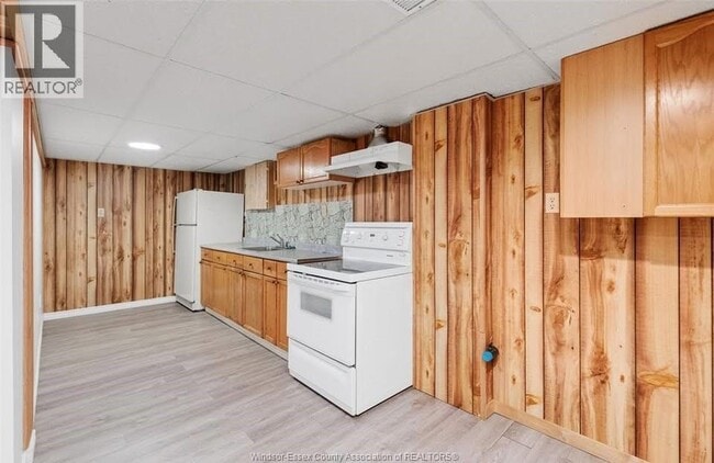 Building Photo - 9597 Avery Ln