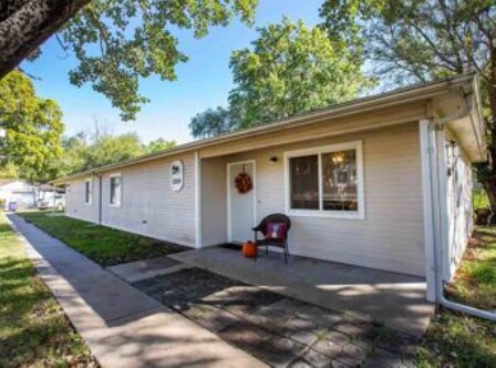 Frente - 1514 Colorado St