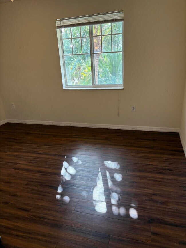 Building Photo - 6529 Emerald Dunes Dr