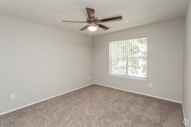 Dormitorio - Whispering Winds