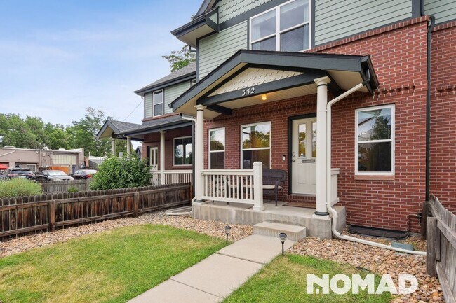 Photo - 4B/3.5B Updated Home in Baker w/ Garage & ...