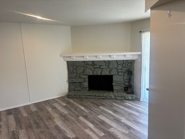 Building Photo - 4812 E 68th St