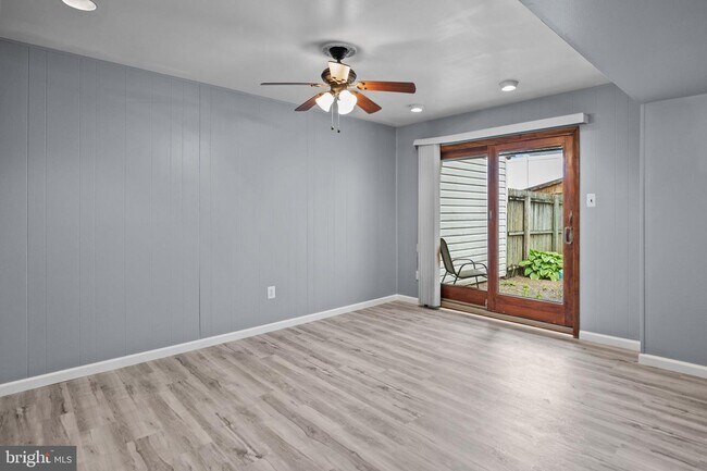 Building Photo - 5061 Sayer Ct
