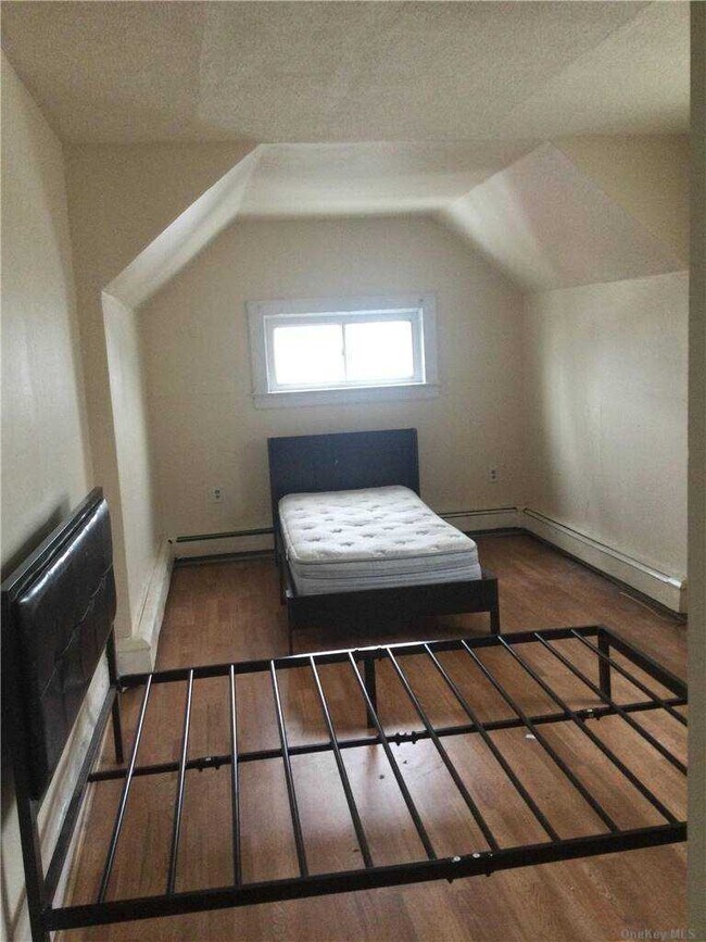 Foto del edificio - 121 E Fairview Ave