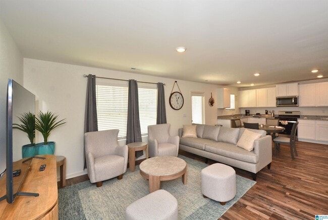 Foto del edificio - 6558 Creek Cir