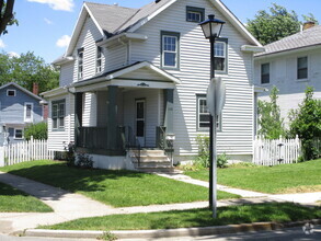 Building Photo - 3028 Webster St