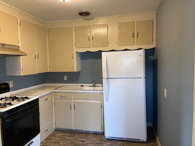 Building Photo - 2 br, 1 bath House - 925 South 27th Street
