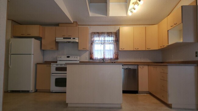 Photo du bâtiment - 0 Bed 0 Bath Unit in Fort Mcmurray, AB
