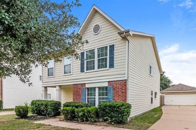 Foto del edificio - 20014 Rustic Lake Ln