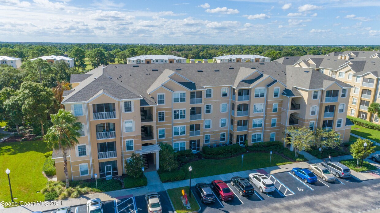 Foto principal - 1626 Peregrine Cir