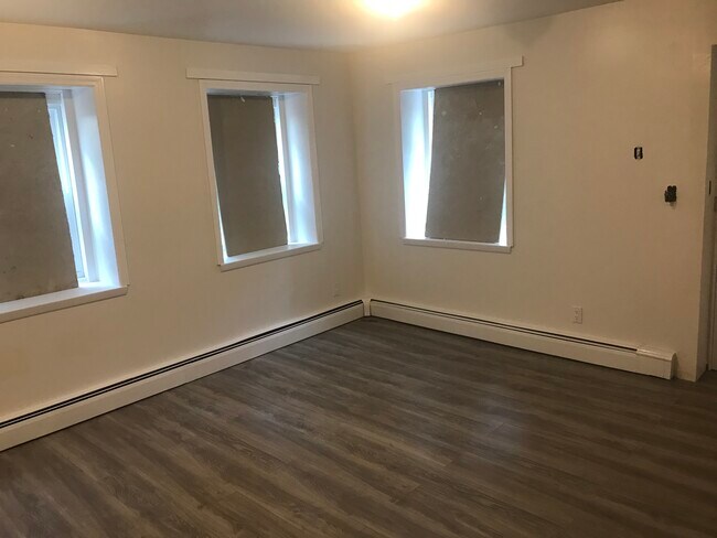 Living room - 349 Warwick Ave