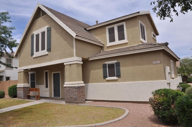 Building Photo - Beautiful gated Mesa Home!
