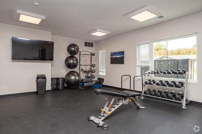 On-Site Fitness Center - EOS75