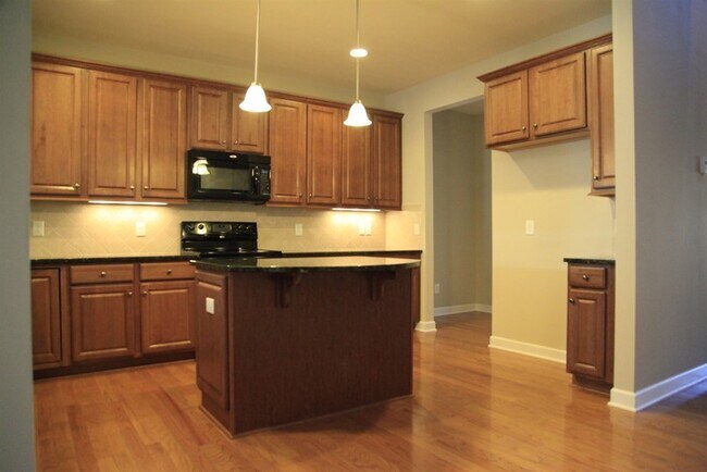 Foto del edificio - Perfect 4bd/2.5bth home in desirable Millbridge community