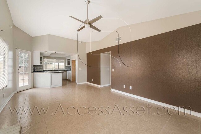 Foto del edificio - Charming Single-Story 3 Bed / 2 Bath Home ...