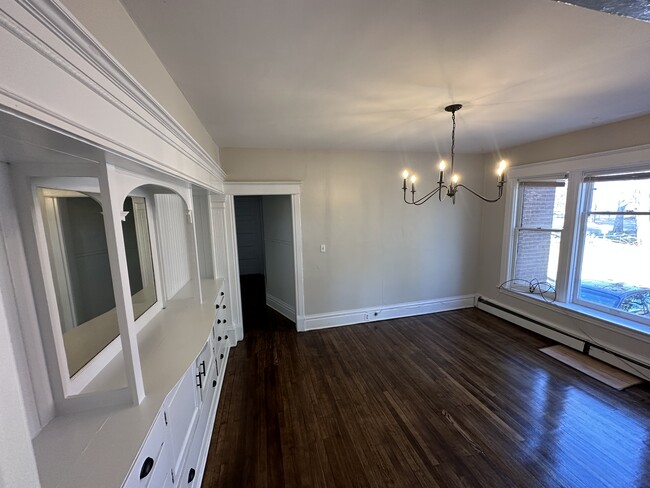 Foto del edificio - 447 W Walnut