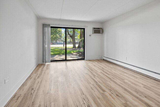 Foto del edificio - Modern 1 Bedroom Apartments | Recently Renovated | Pet Friendly | Prime Location
