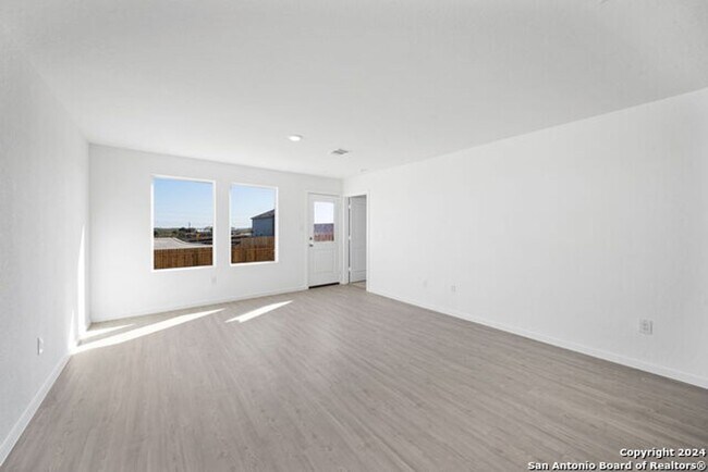 Building Photo - 7306 Yellow Sapphire