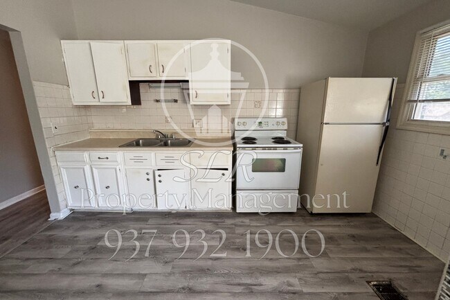 Foto del edificio - 3222 Athens Ave