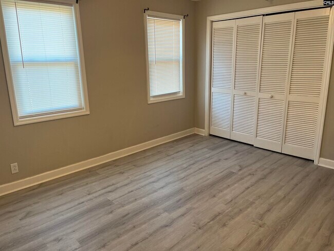 Foto del edificio - 1212 Shepard View Rd