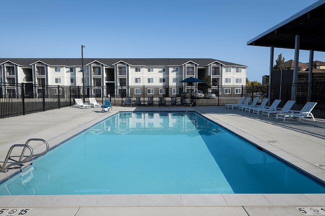 Piscina - The Banks on Bradley