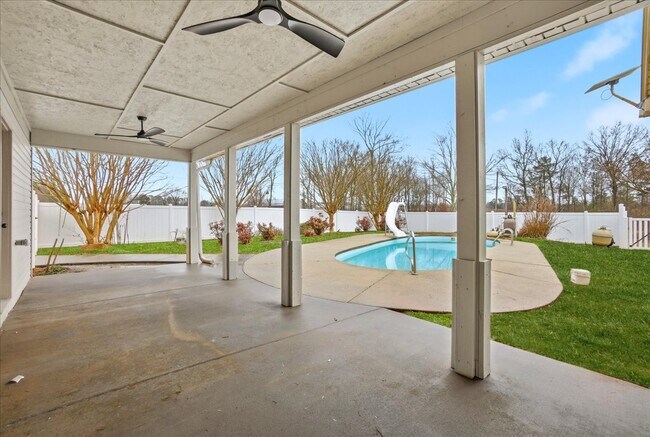 Foto del edificio - 141 Old Silo Rd