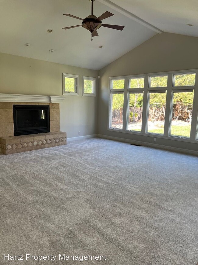 Building Photo - 4 br, 3.5 bath House - 2646 Lunada Lane