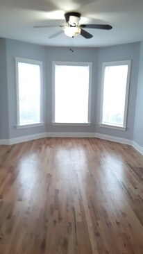 Sala de estar - 6321 S Drexel Ave