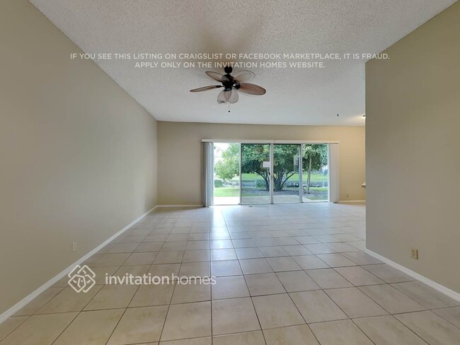 Foto del edificio - 9912 Cross Pine Ct