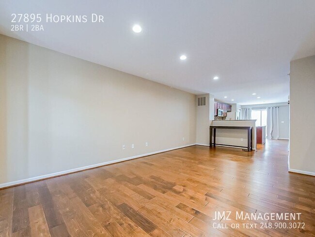 Foto del edificio - Welcome to this Charming 2-Bedroom, 2-Bath...