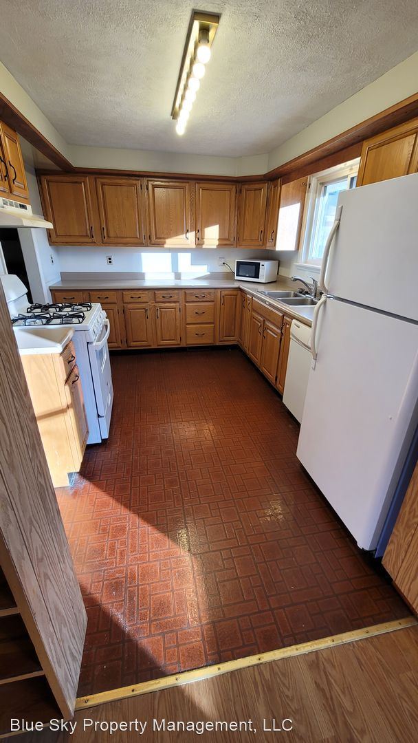 Foto del edificio - 3 br, 1 bath House - 803 W. Harvard