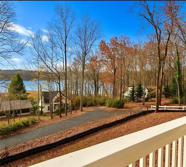 Foto del edificio - 35 Clearwater Dr