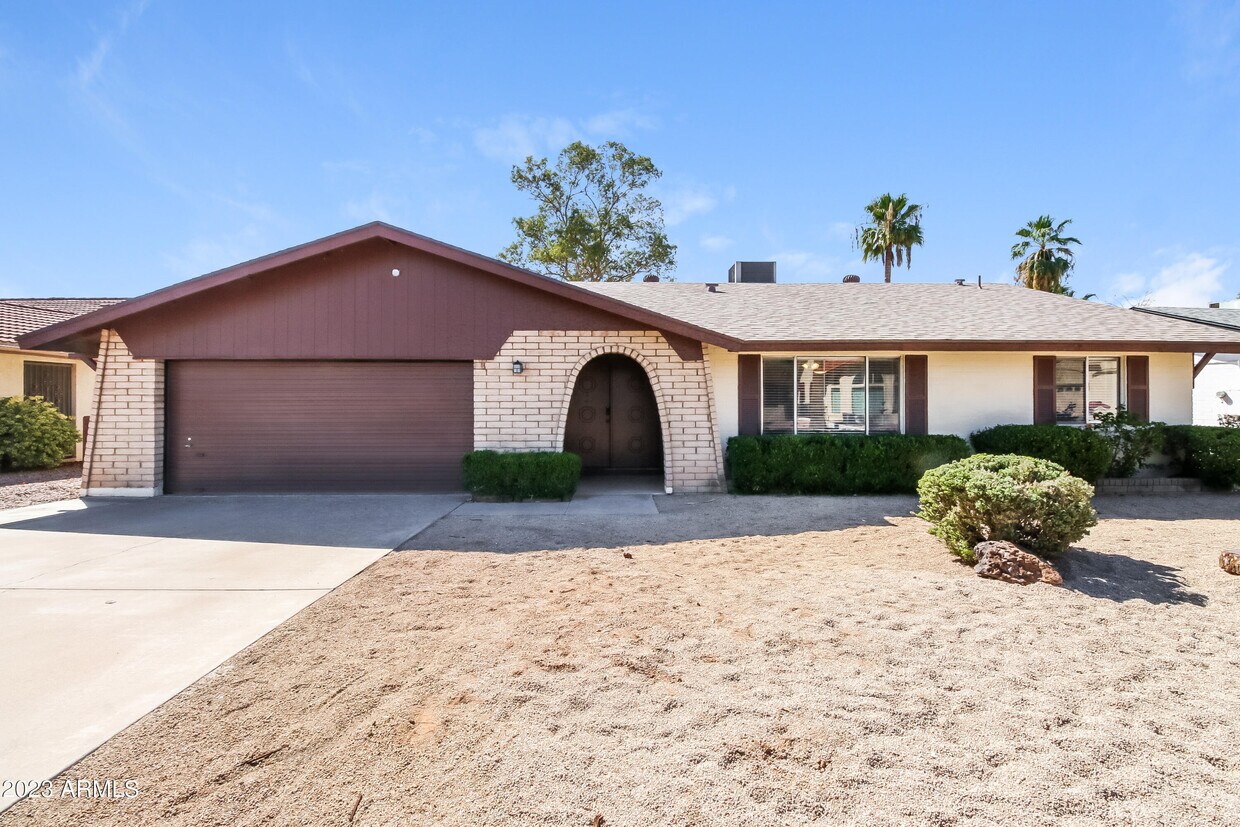 Foto principal - 7417 E Edgewood Ave