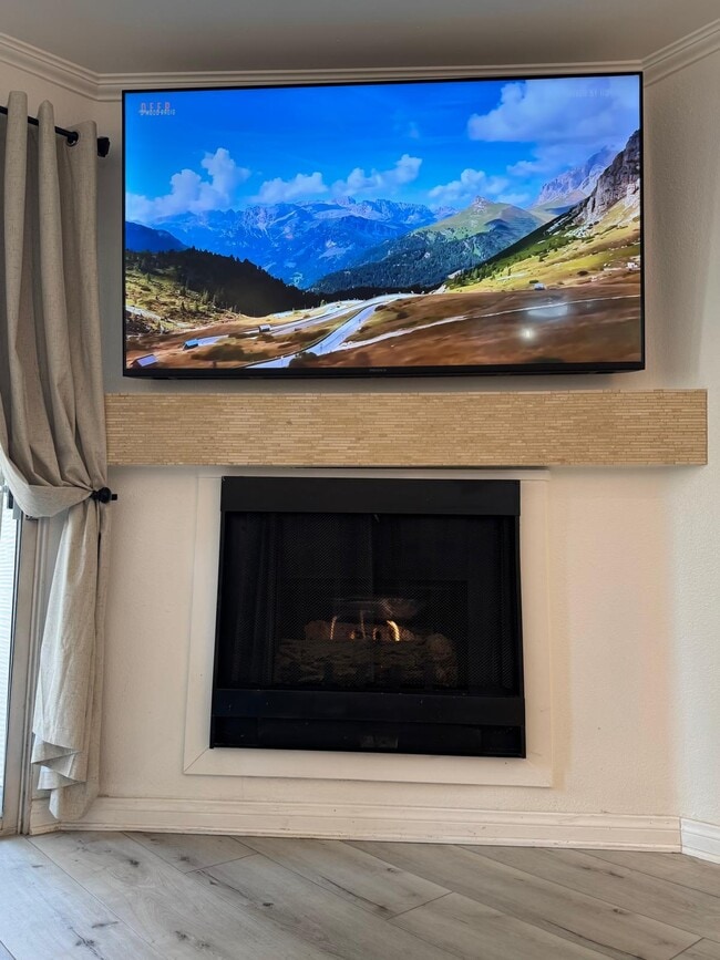 Building Photo - 5500 Owensmouth Ave