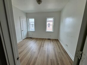 Building Photo - 1238 W Firth St